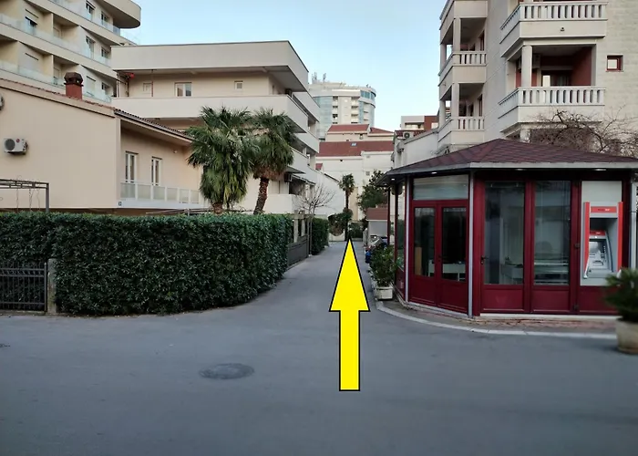 Rooms & Apartments Boskovic
